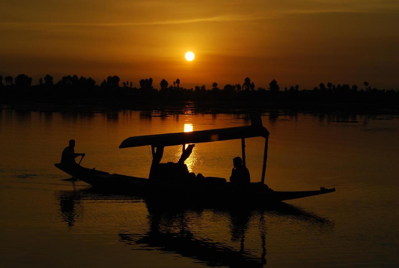 Goona Palace Houseboats Srīnagar エクステリア 写真